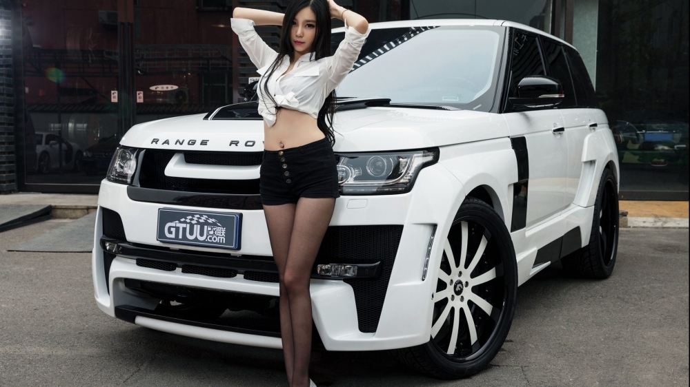 路虎白衬衫美女车模
