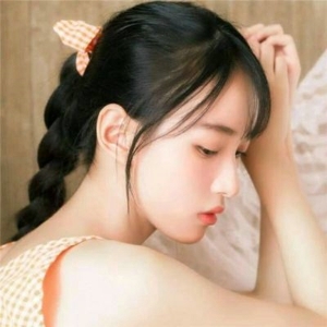 花容月貌唯美清纯小女生头像