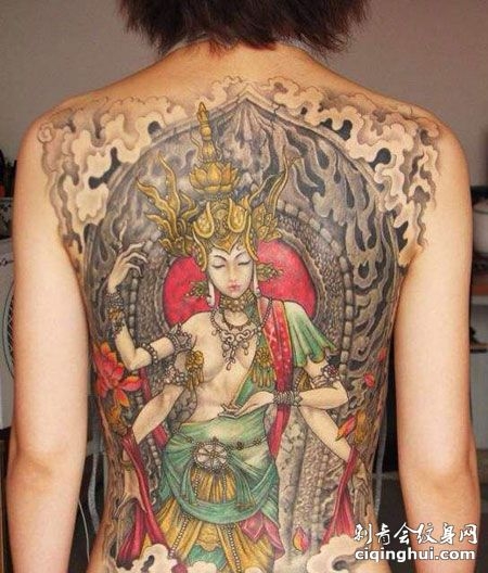 满背彩色度母纹身图片