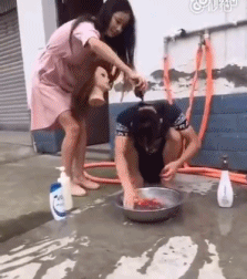 有这样的老婆赶紧休掉，不然小命就搭进去了！