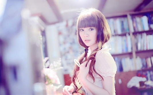 美女模特唯美写真桌面壁纸