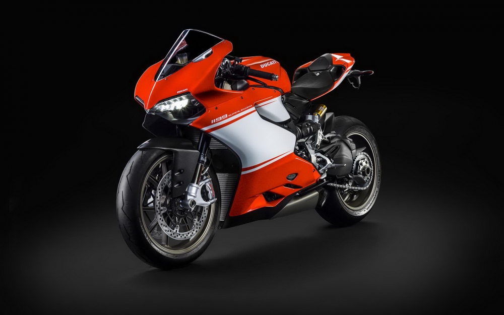 杜卡迪 DUCATI 1199高清宽屏壁纸