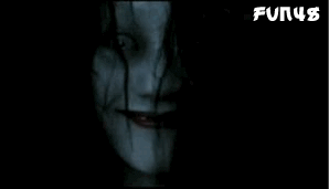 恐怖片《鬼女魔咒》红婶微笑：我是鬼