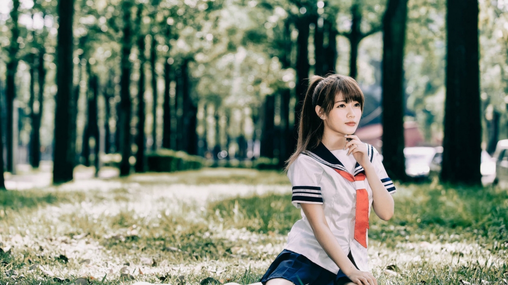 清新治愈系美女学生制服诱惑写真高清壁纸