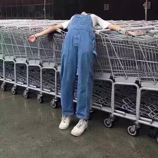 有些话说说就过了 有些人笑笑就走了