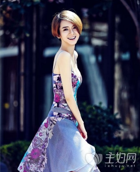 短发女神戚薇 戚薇的短发每一款都是经典