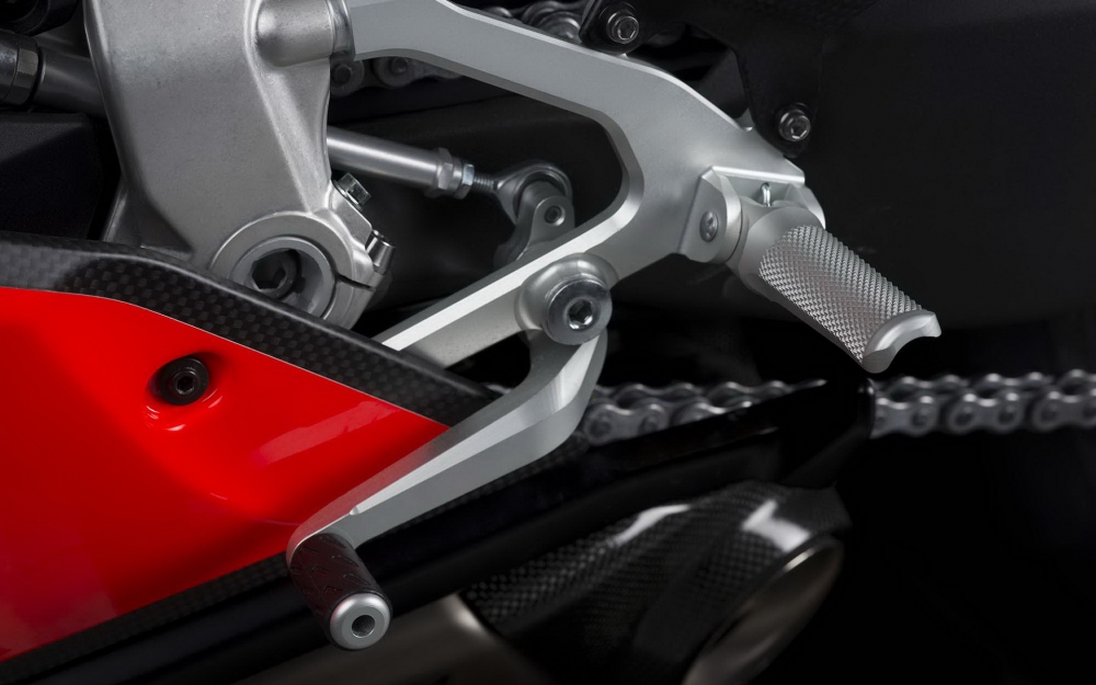 杜卡迪 DUCATI 1199高清宽屏壁纸