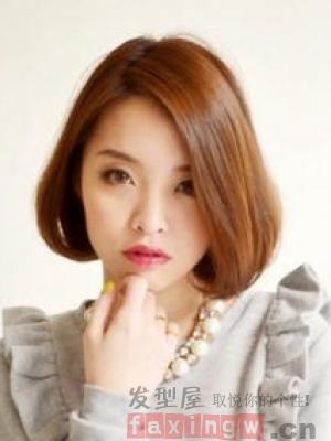 适合方脸女生的短发发型 修颜时尚来一款