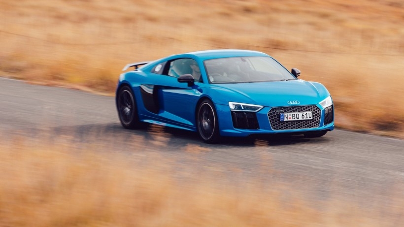 2016款奥迪R8 V10 桌面壁纸