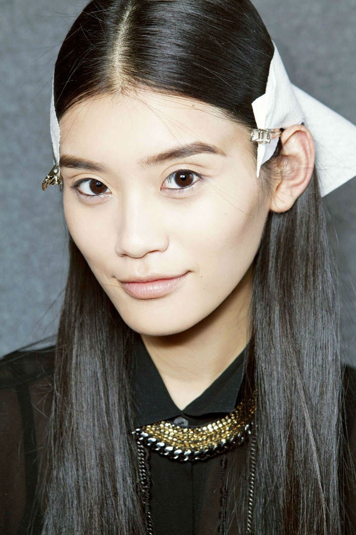 绝美的发型与妆容搭配  美成小仙女！