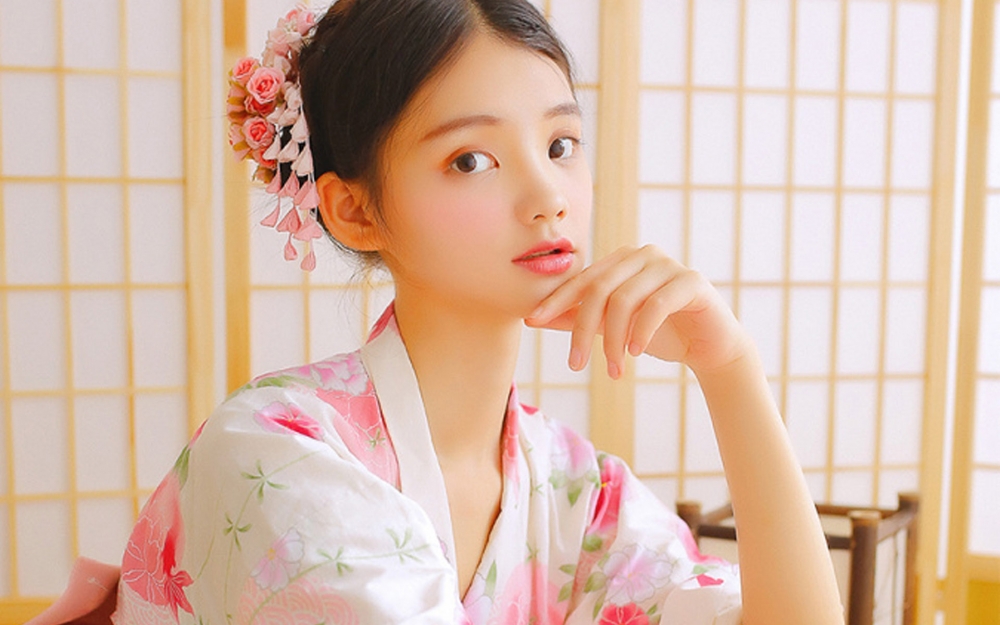 小清新治愈系美女和服写真桌面壁纸