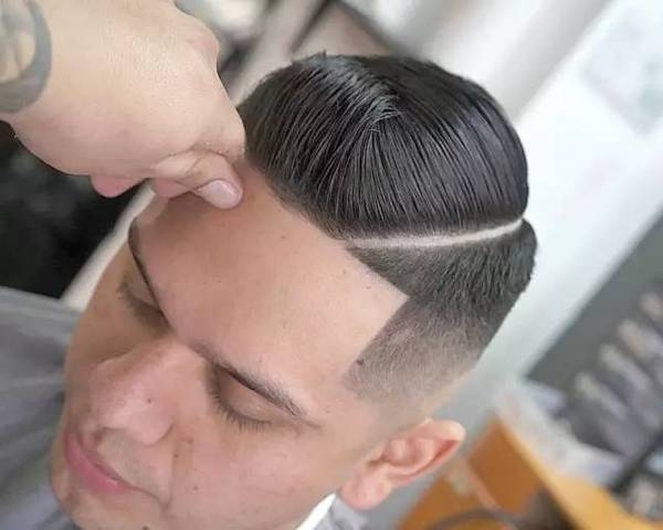 男士最夯发型大全 蓬巴杜undercut渐变帅到飞起