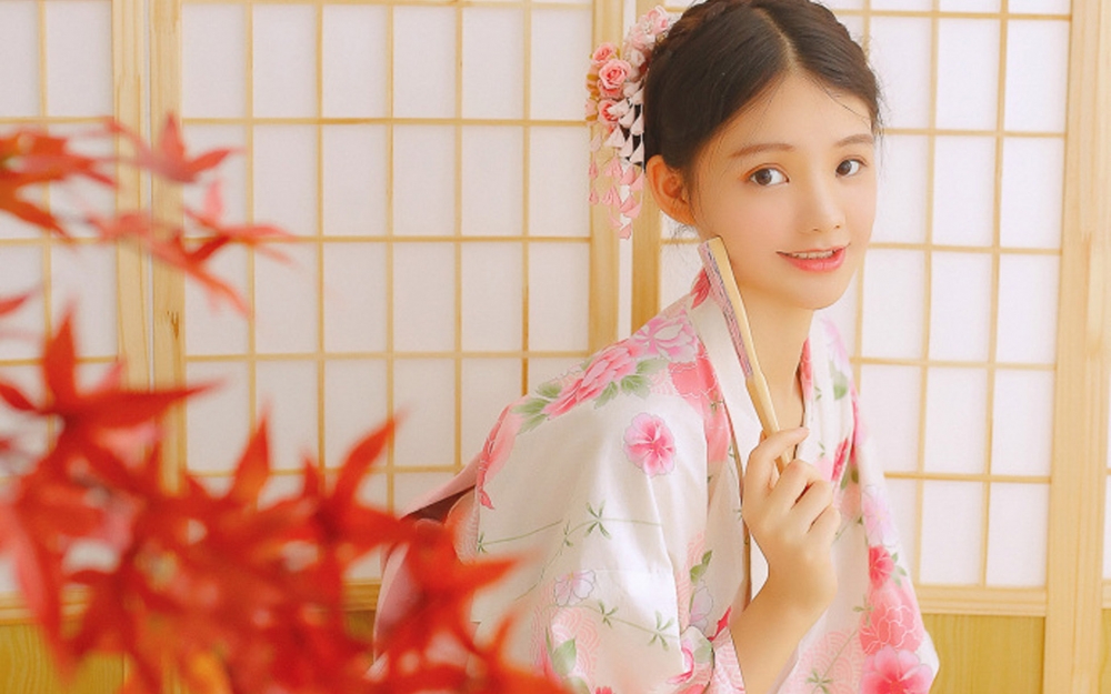 小清新治愈系美女和服写真桌面壁纸