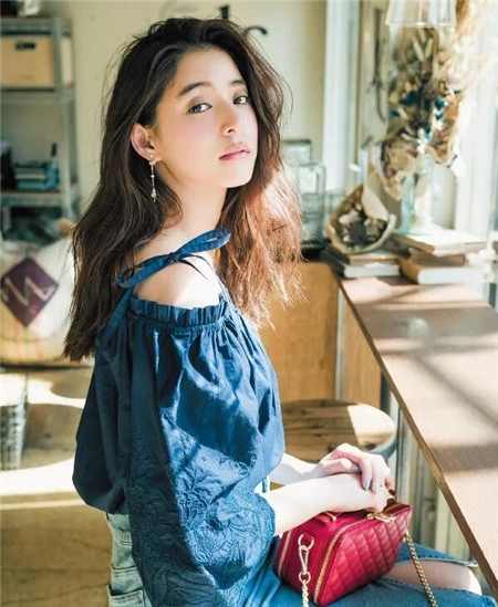 韩式女生发型 清新风VS性感风