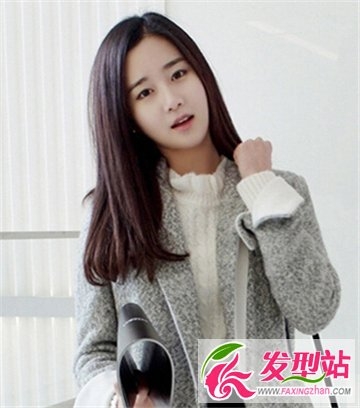 中分偏分女生发型 修颜瘦脸的必要工具