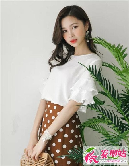韩式中长淑女卷发 大小线条文艺性感
