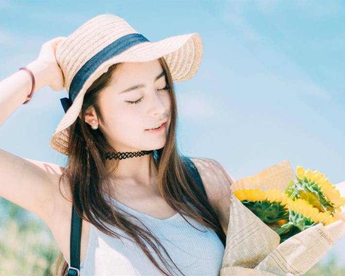 文艺小清新美女户外写真电脑壁纸