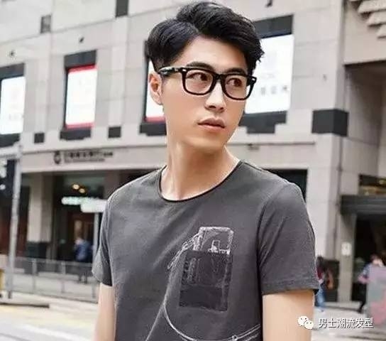 韩国男生流行的发型图片
