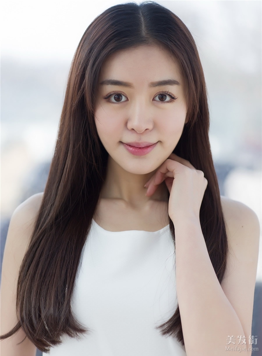 女士面试发型