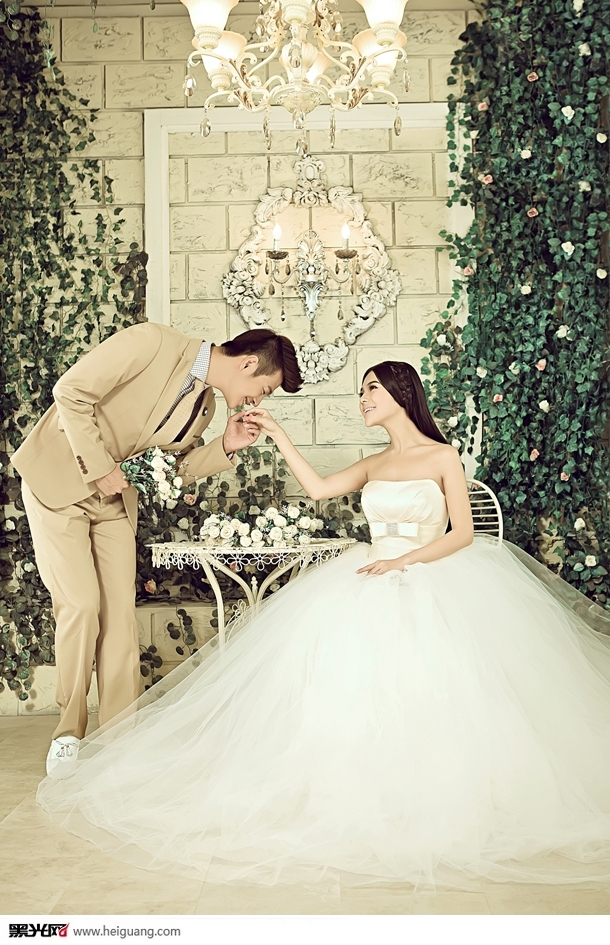 爱相随 婚纱照