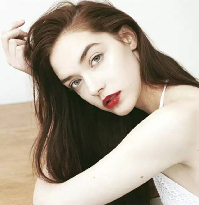 绝美的发型与妆容搭配  美成小仙女！
