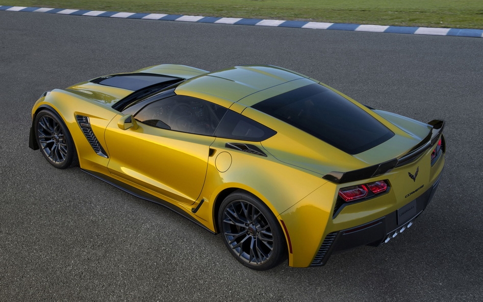 2015雪佛兰Corvette Z06大图壁纸