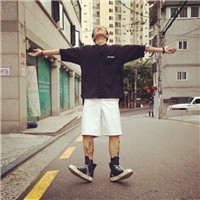 拽拽的个性时尚潮男qq头像
