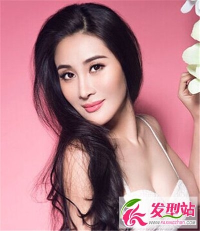 今年最时尚漂亮的偏分发型 打造风格各异的靓丽形象
