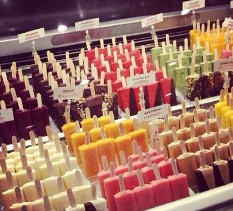 ☀：一进冰激凌店就心情好！