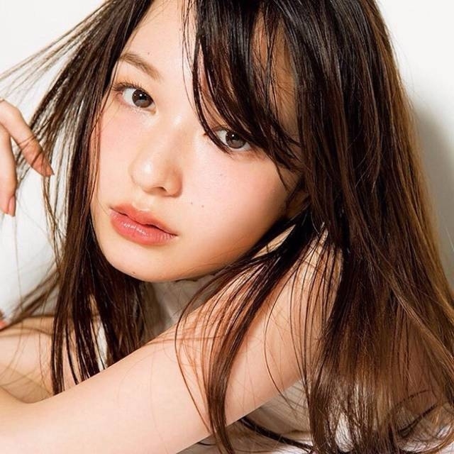 绝美的发型与妆容搭配  美成小仙女！