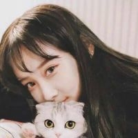 时尚潮流口红美女微信头像