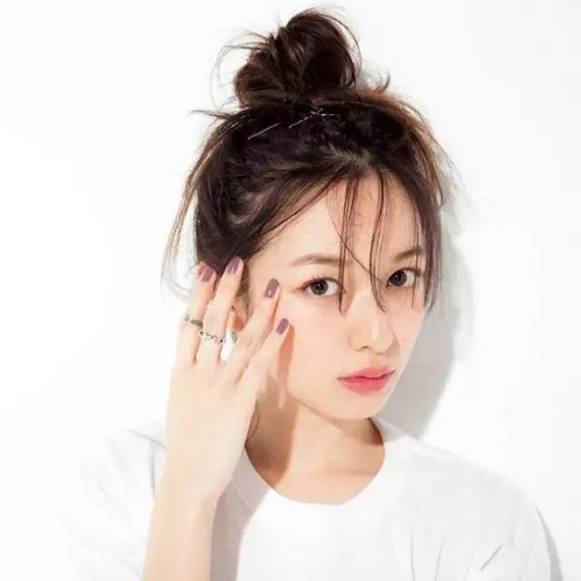 绝美的发型与妆容搭配  美成小仙女！