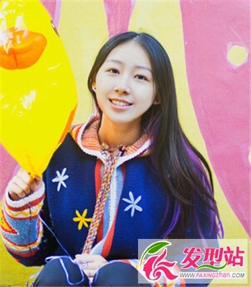 女大学生长发发型设计 气质中分造型更显校园清新甜美风回头率百分百