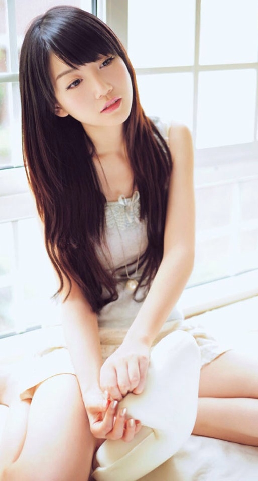 清纯甜美女孩高清手机壁纸