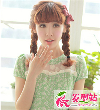 双麻花辫发型盘锦 这个冬天做个清新甜美的菇娘