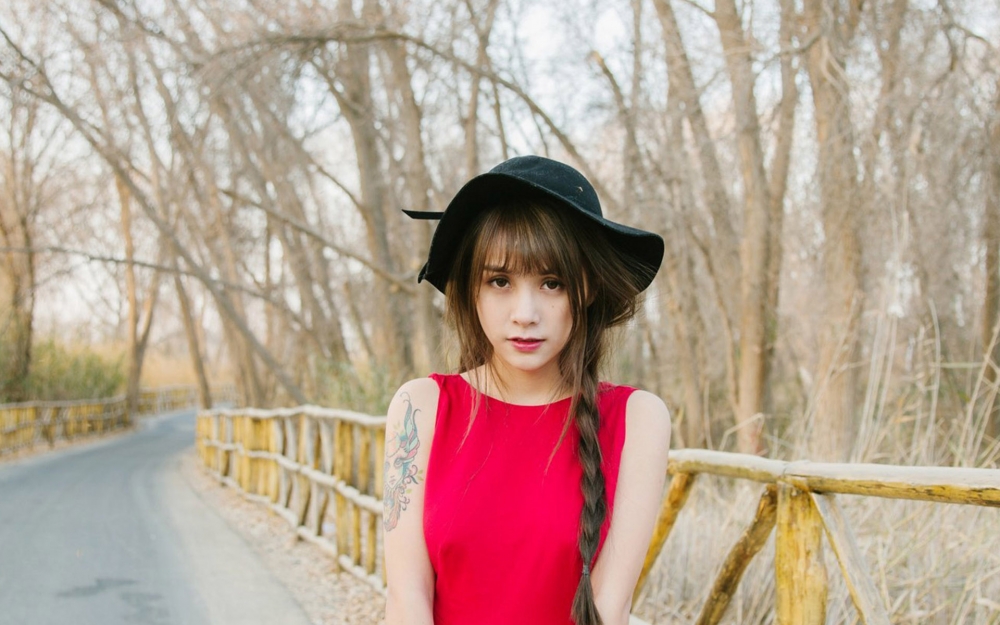 性感美女模特夏美酱高清壁纸