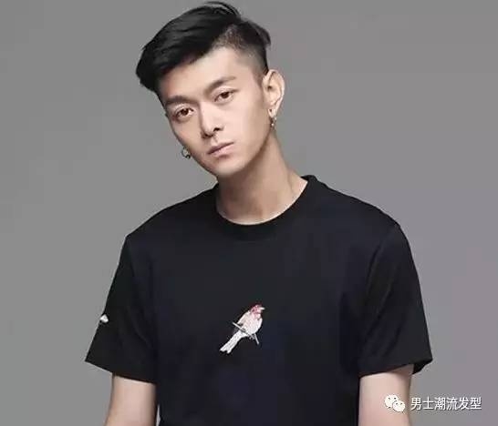 韩国男生流行的发型图片