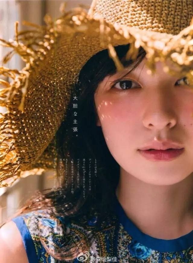 绝美的发型与妆容搭配  美成小仙女！