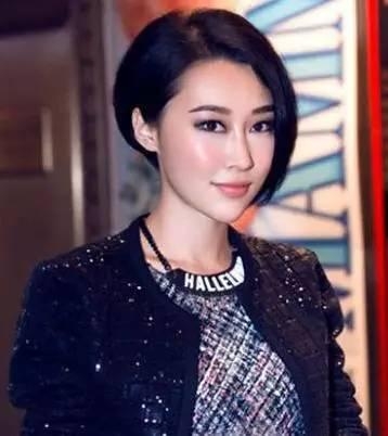 30岁左右女人适合的9款气质发型 显嫩！