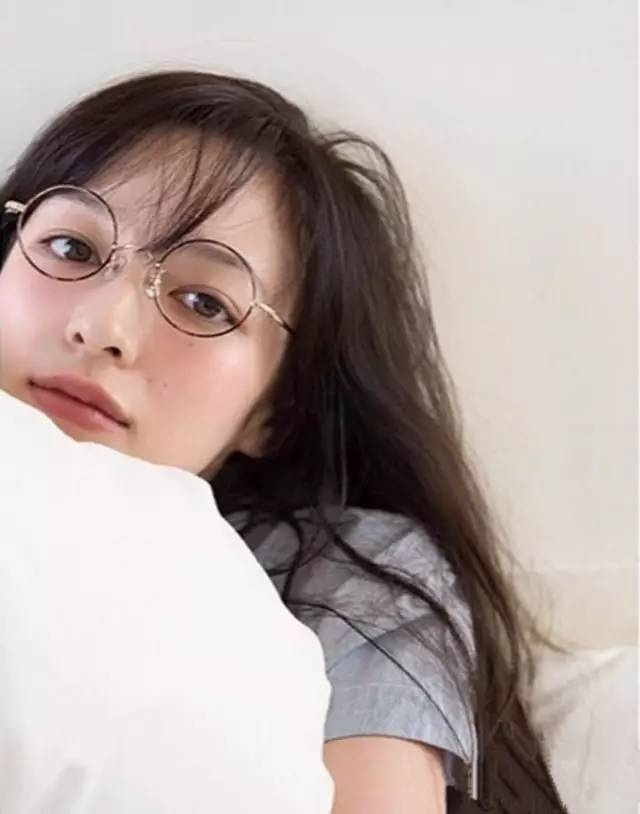 绝美的发型与妆容搭配  美成小仙女！