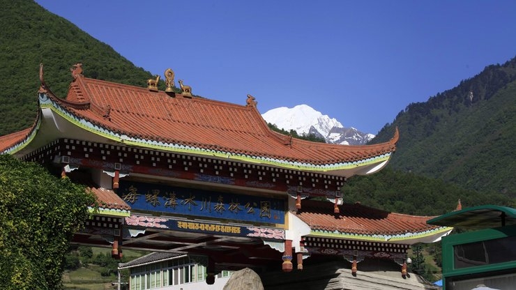 川藏线自驾游拍美丽风景