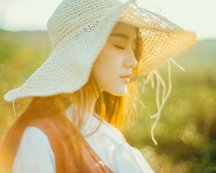 小清新文艺美女写真高清电脑壁纸