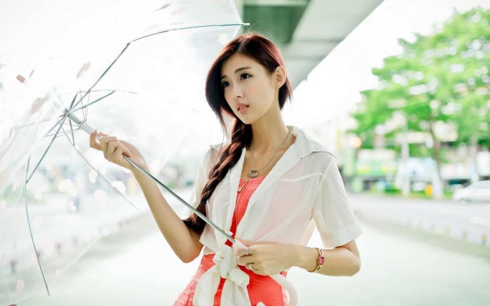 下雨天的转角