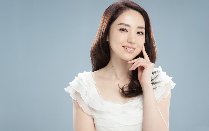 董璇明星美女最新图片壁纸2560x1600【16P】