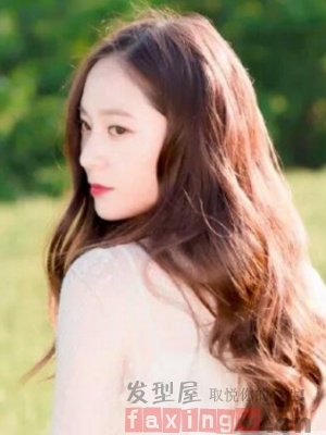 长发卷发发型 每款女孩子都喜欢