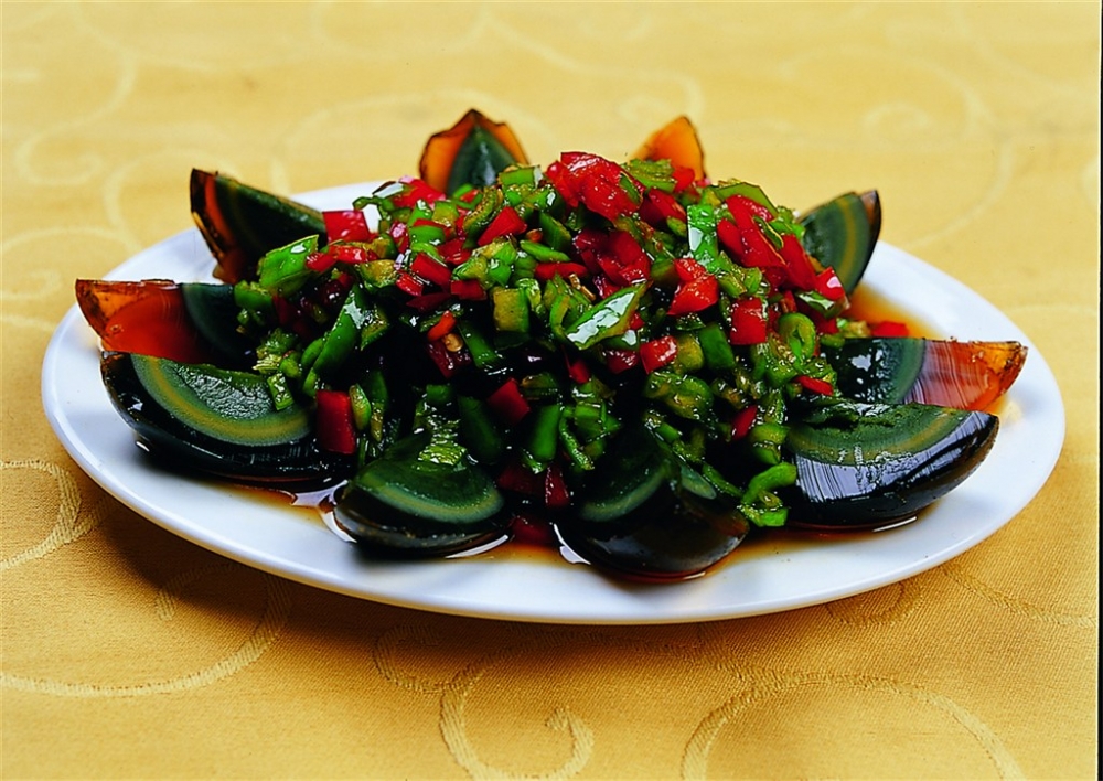 青椒拌皮蛋元份凉菜系列美食素材图片