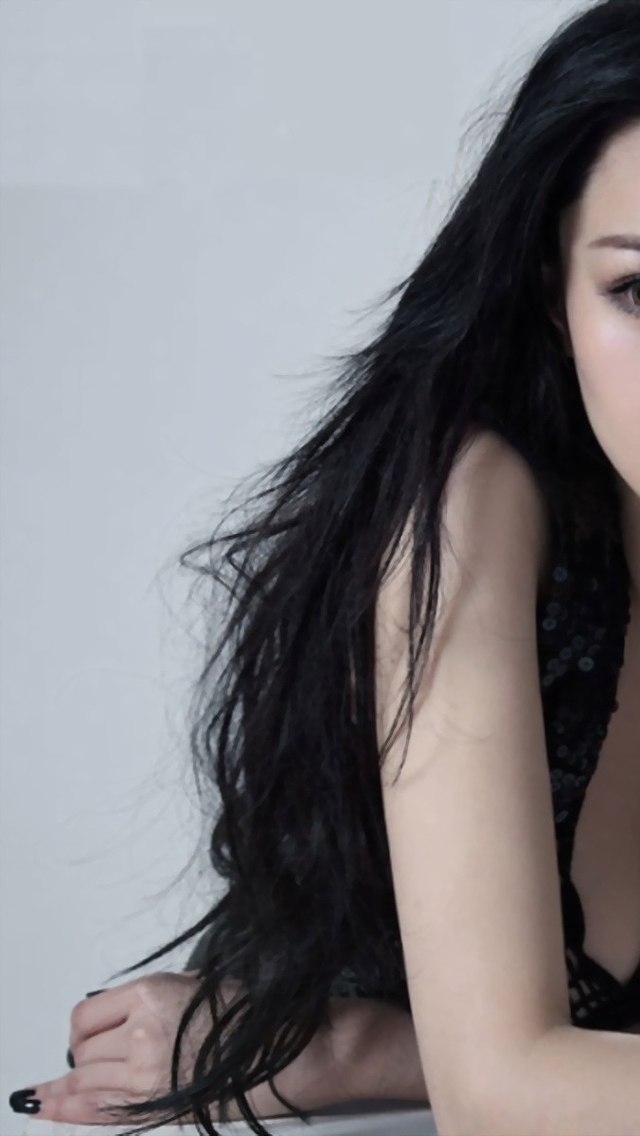 娱乐圈美女张馨予高清性感写真手机壁纸