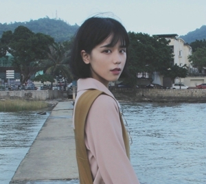 长发气质魅力女神微信女生头像