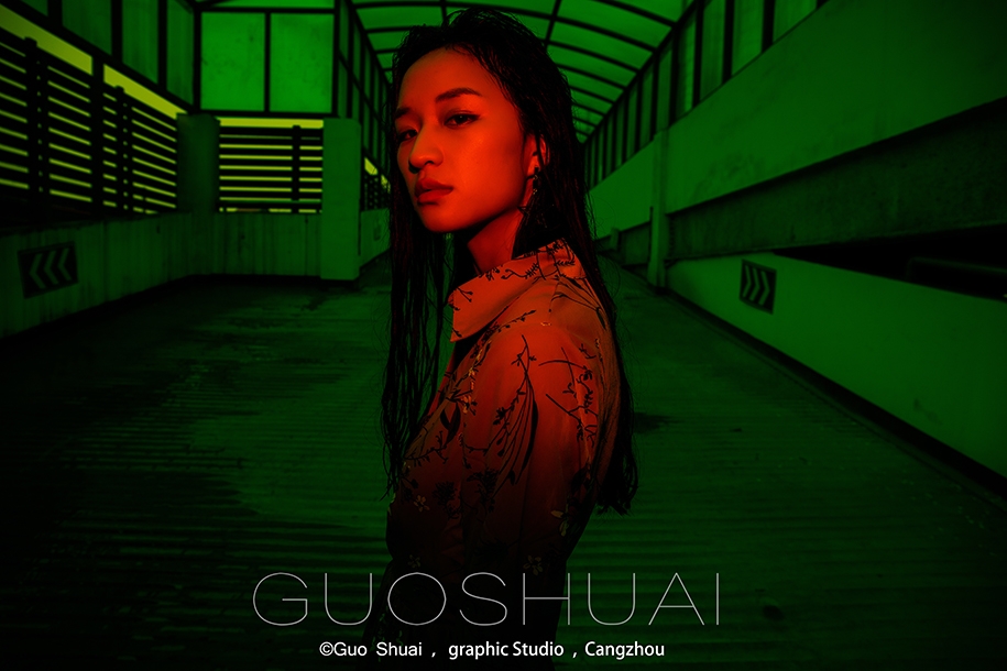 Red matching green - ghost 婚纱照