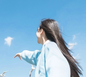 长发气质魅力女神微信女生头像